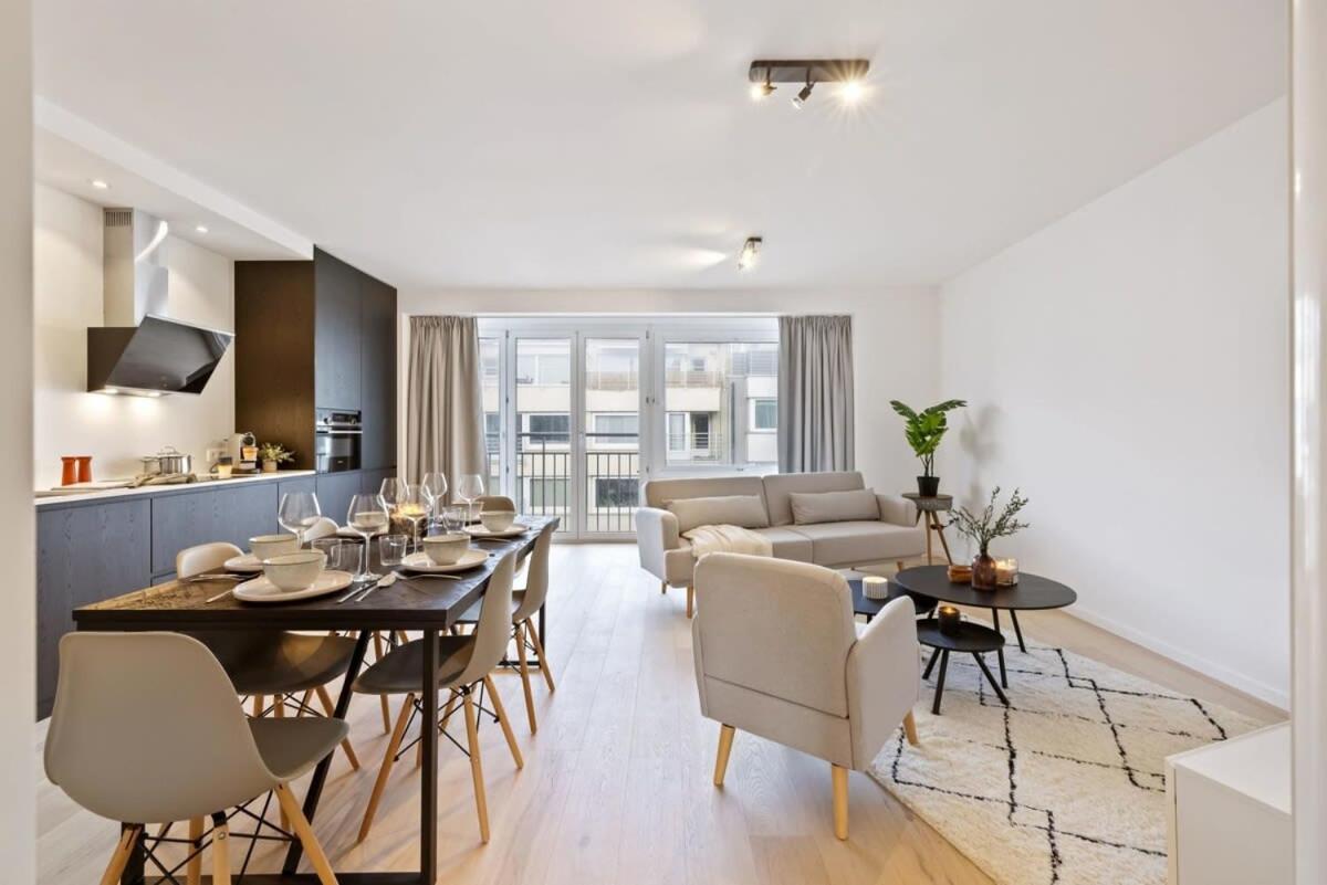 Huswell - Renovated Apartment In The Heart Of ออสเทนด์ ภายนอก รูปภาพ