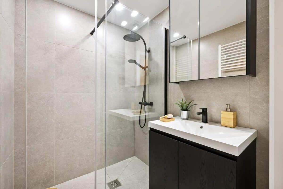 Huswell - Renovated Apartment In The Heart Of ออสเทนด์ ภายนอก รูปภาพ