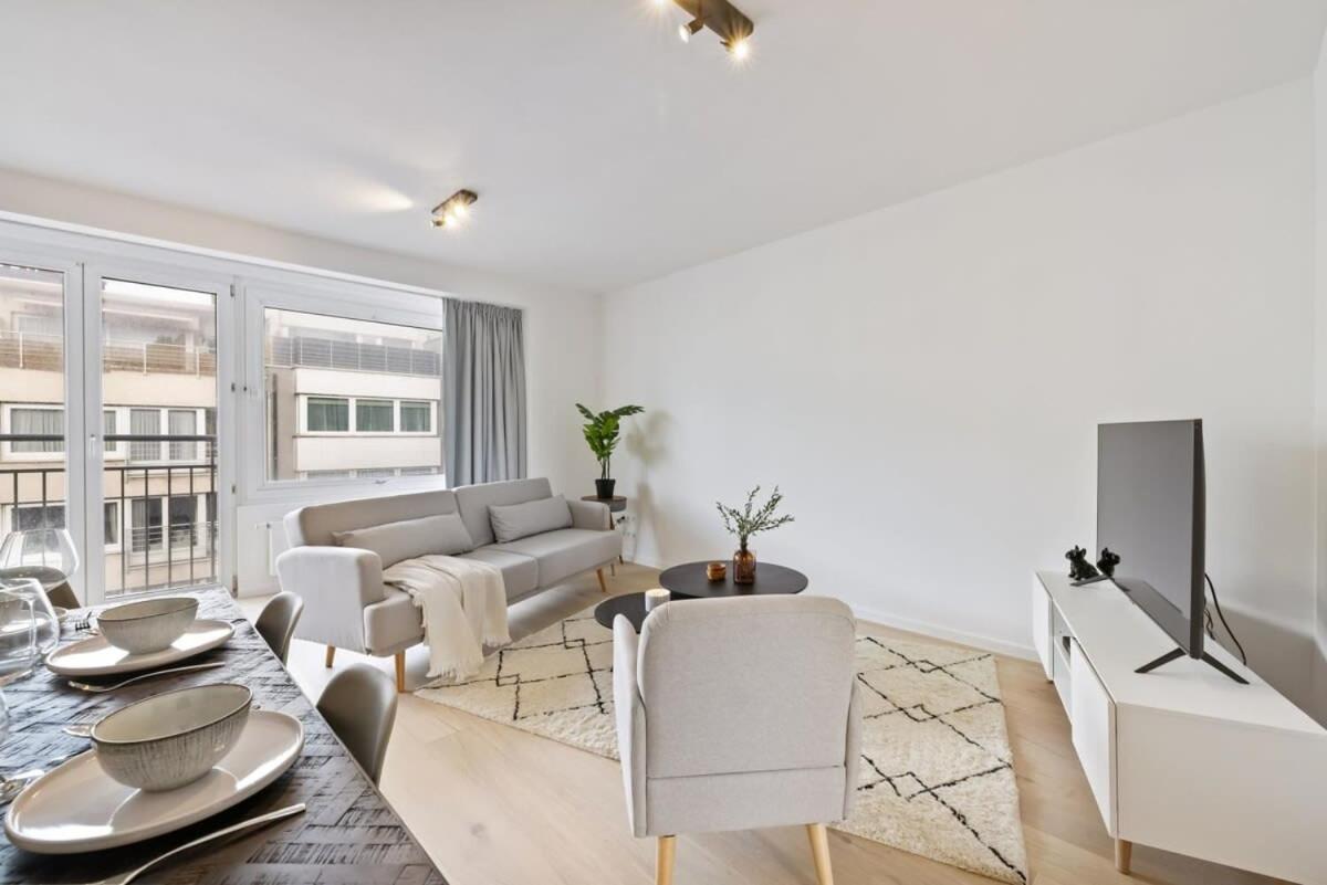 Huswell - Renovated Apartment In The Heart Of ออสเทนด์ ภายนอก รูปภาพ