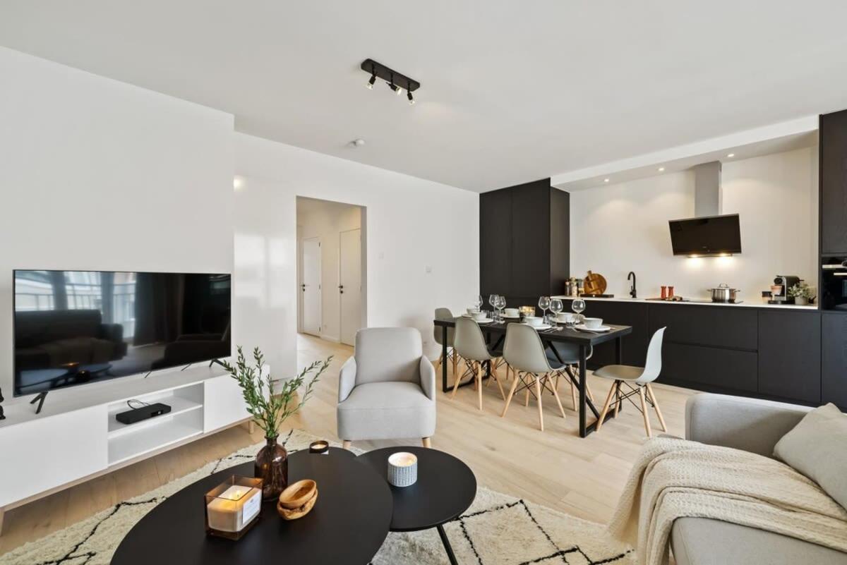 Huswell - Renovated Apartment In The Heart Of ออสเทนด์ ภายนอก รูปภาพ