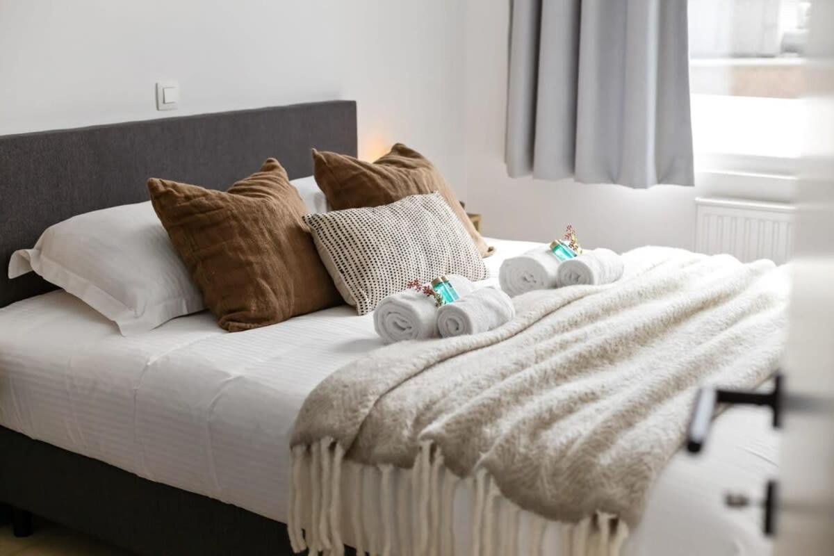 Huswell - Renovated Apartment In The Heart Of ออสเทนด์ ภายนอก รูปภาพ