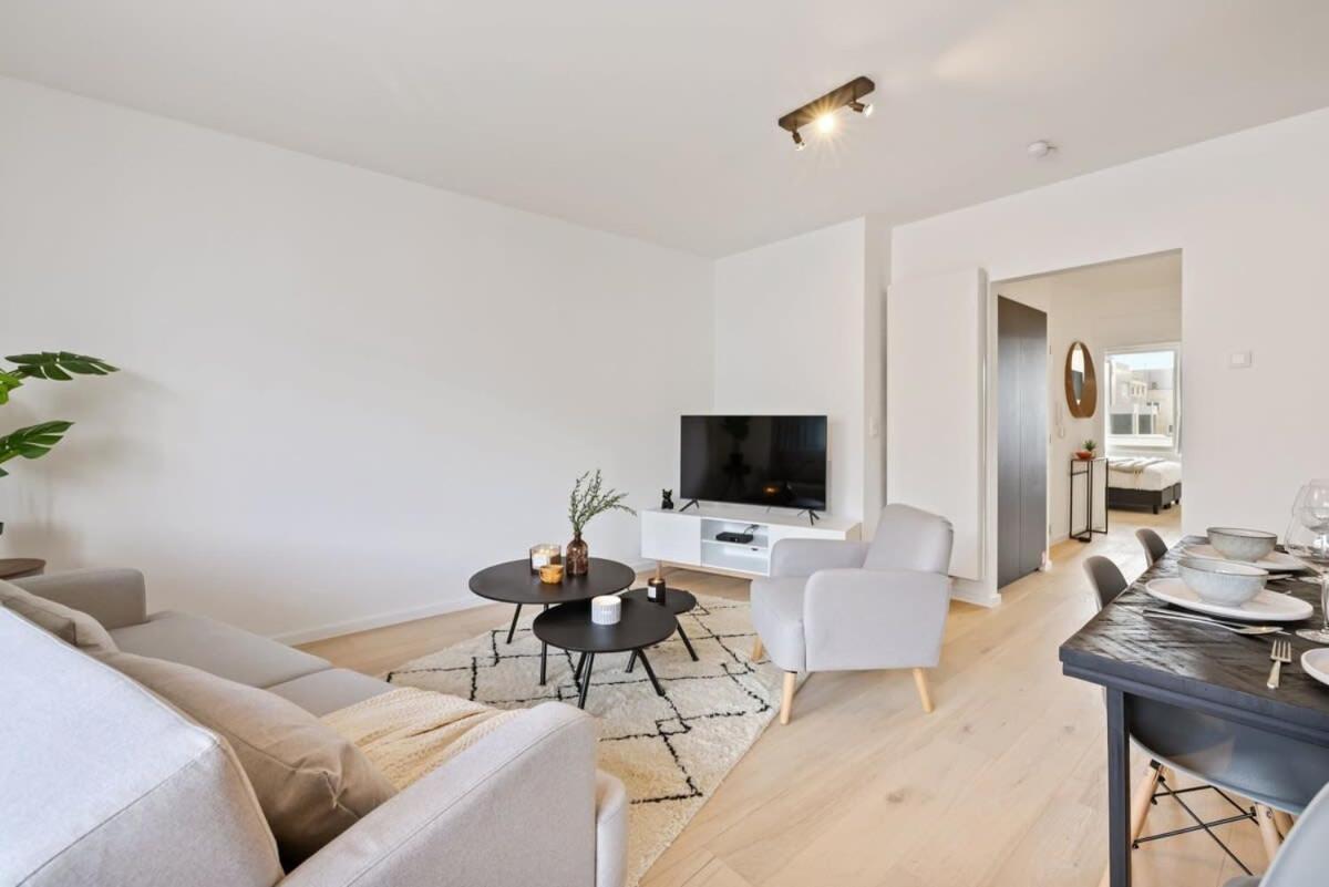 Huswell - Renovated Apartment In The Heart Of ออสเทนด์ ภายนอก รูปภาพ