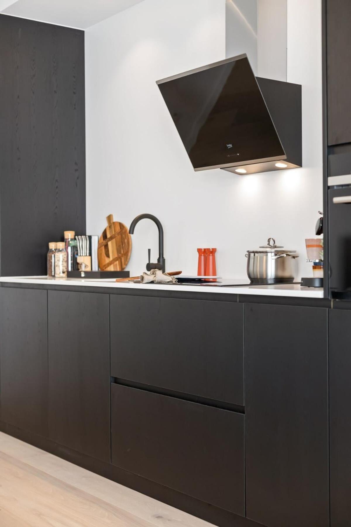 Huswell - Renovated Apartment In The Heart Of ออสเทนด์ ภายนอก รูปภาพ