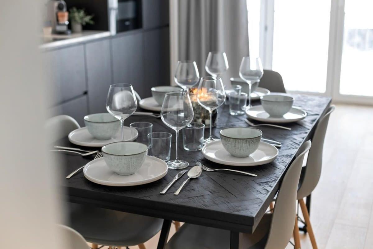 Huswell - Renovated Apartment In The Heart Of ออสเทนด์ ภายนอก รูปภาพ
